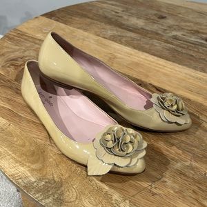 Kate Spade Vero Tan Patent Leather Flower Toe Ballet Flats Size 7.5